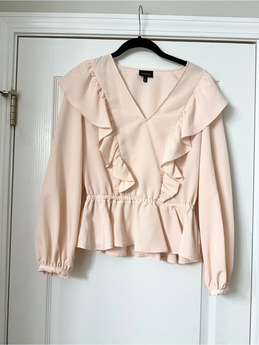 NWOT!!! Who What Wear Blush Ruffle V-Neck Peplum Blouse